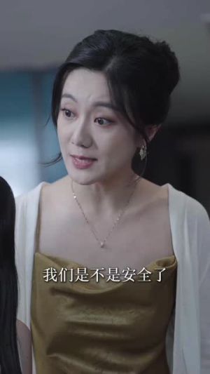 三小时(47集) 三小时(47集)让你一口气看完