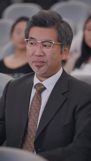 断亲后四个姐姐跪求我回家(70集) 断亲后四个姐姐跪求我回家(70集)短剧全集更精彩