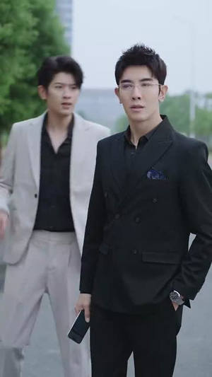 今夜之遥不可及的爱人(87集) 今夜之遥不可及的爱人(87集)民国短剧推荐