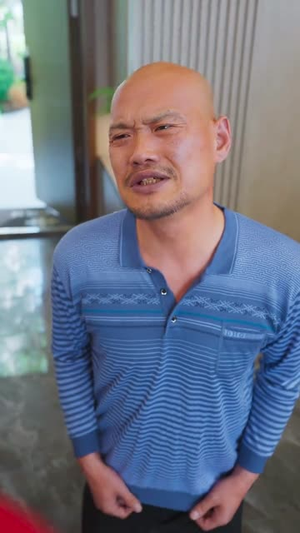 别碰我妈妈(35集) 别碰我妈妈(35集)最火短剧热播中