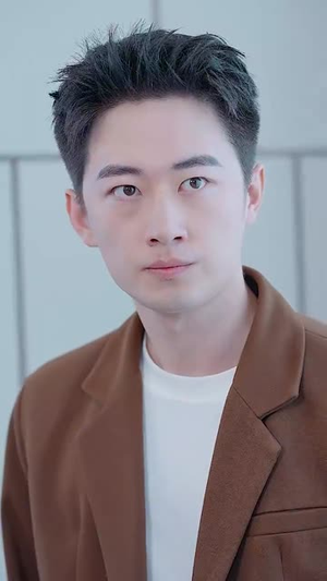 断绝关系后养女哭着叫爸爸(82集) 断绝关系后养女哭着叫爸爸(82集)爆火短剧抢先看