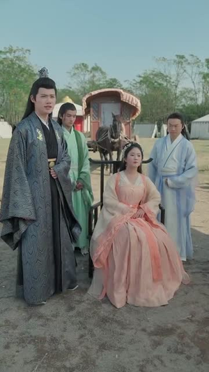 穿古通今,她娇养战神王爷(80集) 穿古通今,她娇养战神王爷(80集)热播短剧排行榜