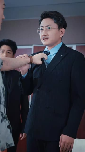 开局当保镖竟娶了美女总裁(36集) 开局当保镖竟娶了美女总裁(36集)爆款短剧一起追
