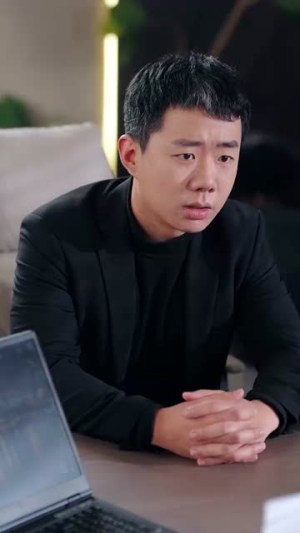 漫画里的秘密(90集) 漫画里的秘密(90集)热门短剧追不停