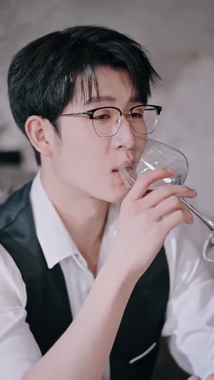 以爱为饵(44集)  以爱为饵(44集) 排行榜前十短剧