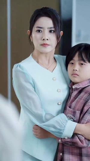 兼祧两房后老公自食恶果了(31集) 兼祧两房后老公自食恶果了(31集)温柔追捕短剧