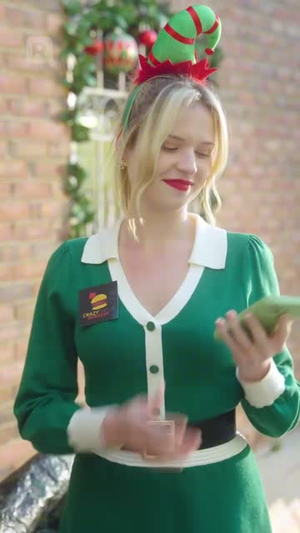 特朗普爱上在白宫干保洁的我（热门短剧英语中字）每日短剧追不停