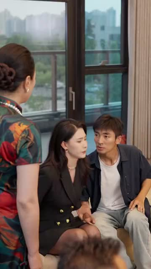 正搬砖呢，被大小姐拉去领证了（65集）短剧小说在线看