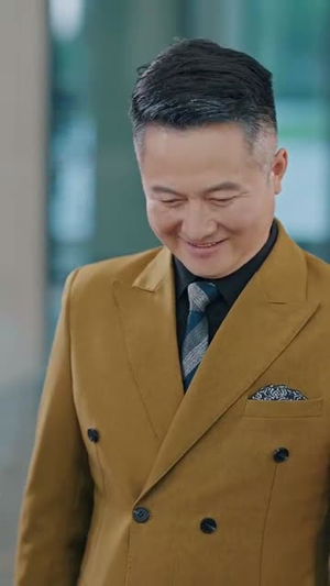 正搬砖呢，被大小姐拉去领证了（65集）在线免费观影