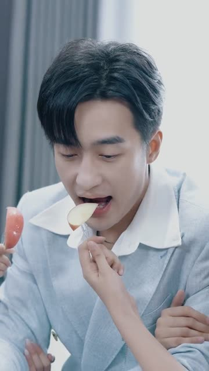 透视狂少（71集）精彩短剧下载