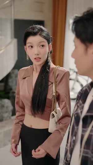 刚分手被姐姐拉去相亲（73集）短剧精彩片段