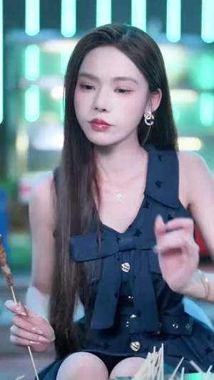 未来女儿找上门助我迎娶白富美 (85集) 未来女儿找上门助我迎娶白富美 (85集)好看短剧追不停