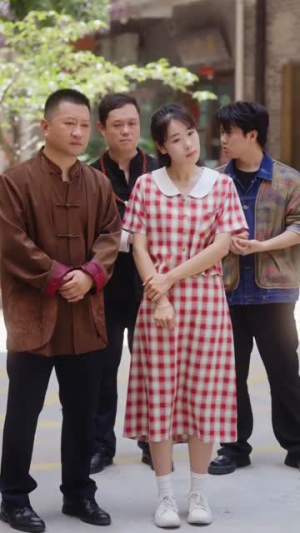 重生后老妈的小金库绷不住了(61集) 重生后老妈的小金库绷不住了(61集)超级好看的短剧