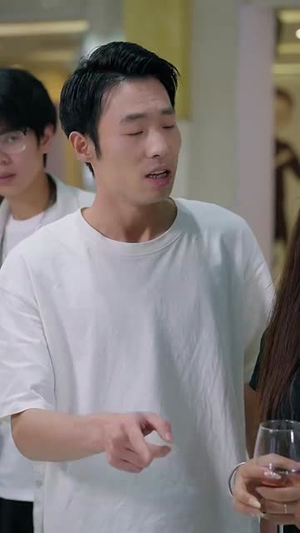 一颗黄金梨救了全村人(88集) 一颗黄金梨救了全村人(88集)解说