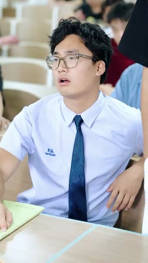 绑定花钱不还价系统校花女友惊呆了(102集) 绑定花钱不还价系统校花女友惊呆了(102集)百亿短剧抢先看