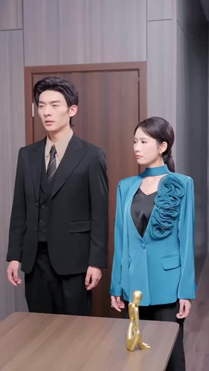 皇后驾到:反派人设崩不住了(92集) 皇后驾到:反派人设崩不住了(92集)精彩短剧免费看